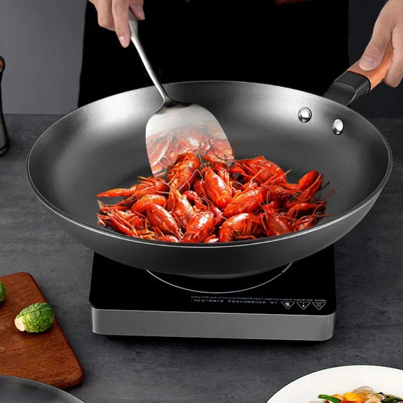 Cast Iron Non-Stick Frying Pan - Honeycomb Skillet | Gas & Induction Compatible | Eco-Friendly Uncoated Wok