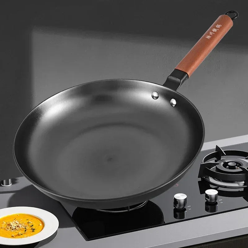 Cast Iron Non-Stick Frying Pan - Honeycomb Skillet | Gas & Induction Compatible | Eco-Friendly Uncoated Wok