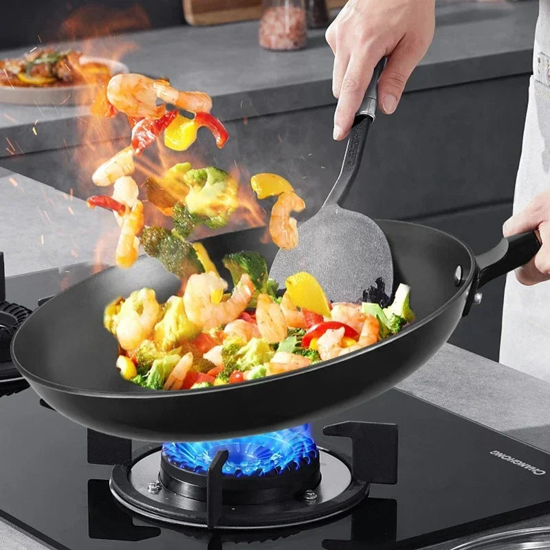 Cast Iron Non-Stick Frying Pan - Honeycomb Skillet | Gas & Induction Compatible | Eco-Friendly Uncoated Wok